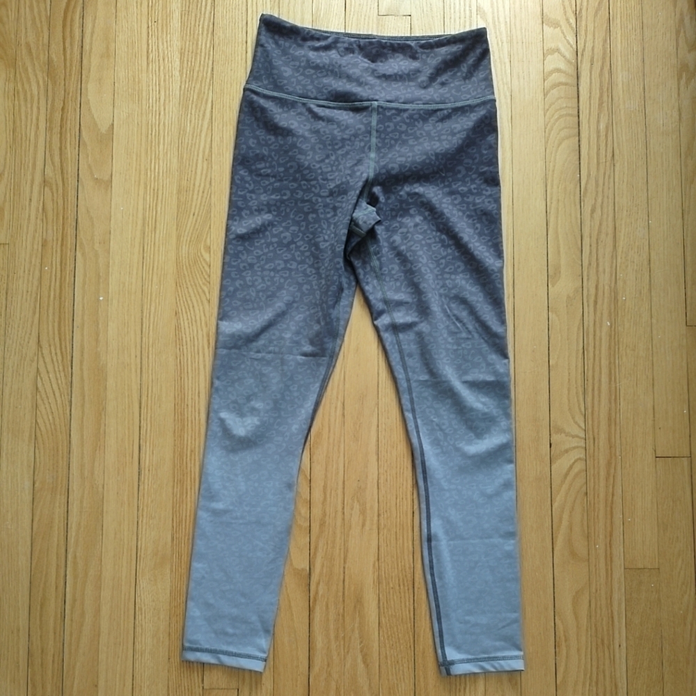 ZYIA Women's Leggings in Charcoal Gray